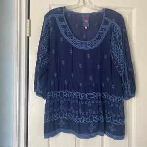 Johnny Was Navy Scoop Neck Embroidered Monochrome Top 3/4 Long Sleeve size S